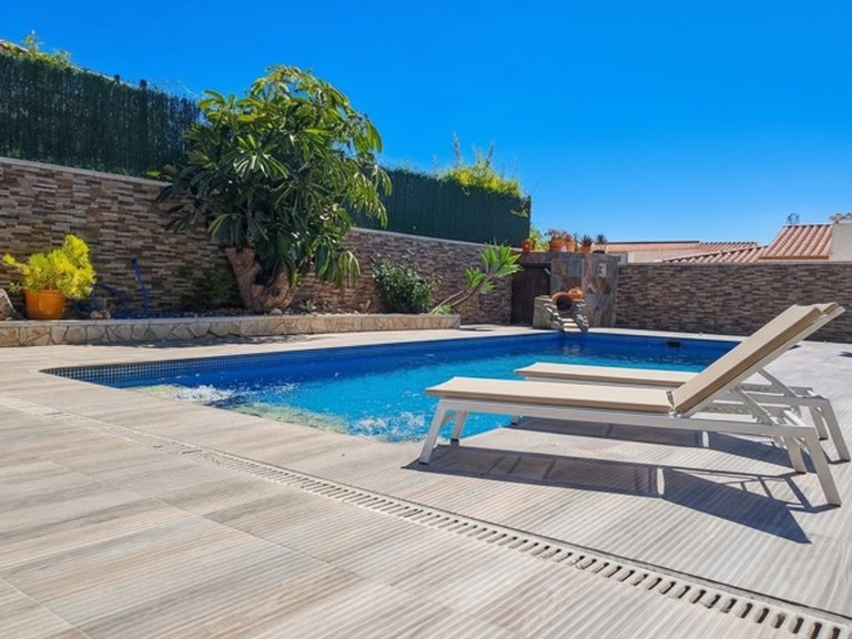 Villa for Sale in Costa Blanca Calpe, Alicante 2