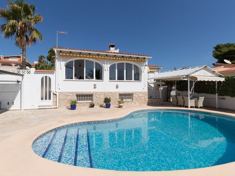 Villa for Sale in Costa Blanca Moraira, Alicante 1