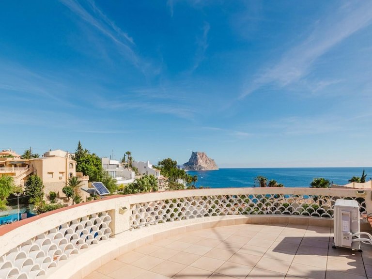Villa for Sale in Costa Blanca Calpe, Alicante 1