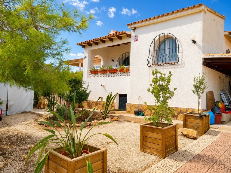 Villa for Sale in Costa Blanca Calpe, Alicante 1