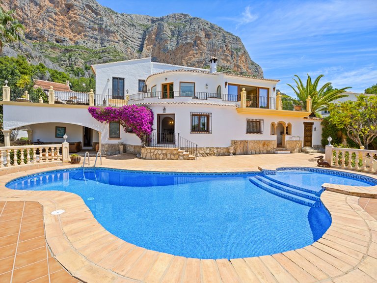 Villa for Sale in Costa Blanca Javea, Alicante 1