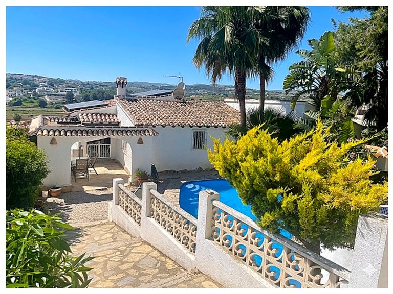 Villa for Sale in Costa Blanca Moraira, Alicante 1