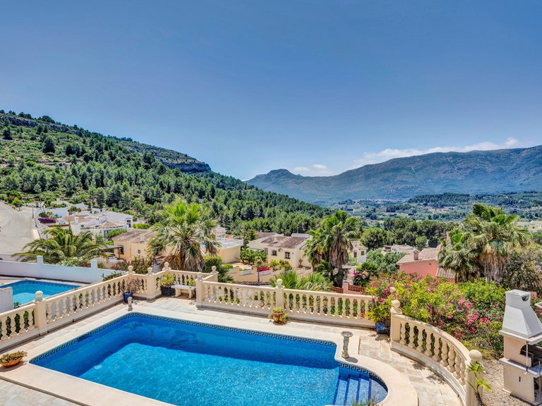 Villa for Sale in Inland Murla, Alicante 2