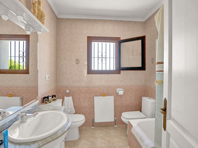 Villa for Sale in Inland Murla, Alicante 13