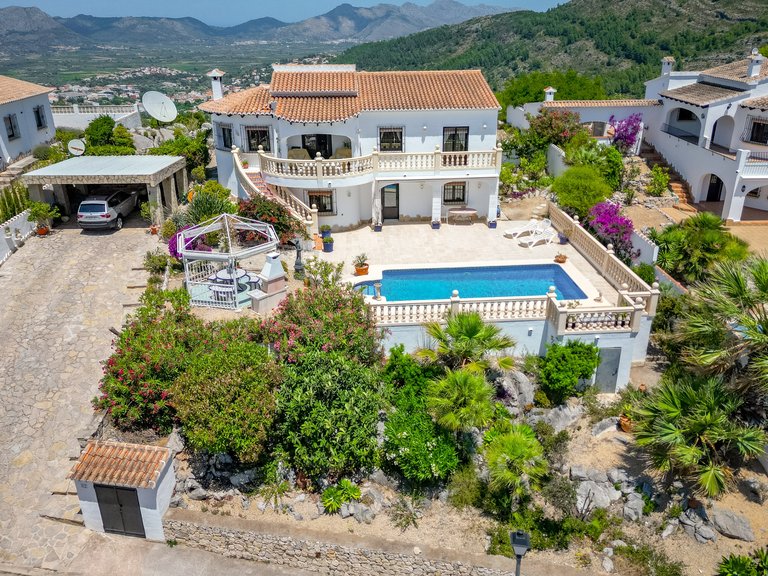 Villa for Sale in Inland Murla, Alicante 38