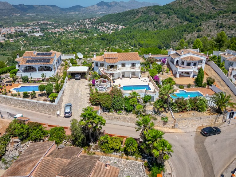 Villa for Sale in Inland Murla, Alicante 39