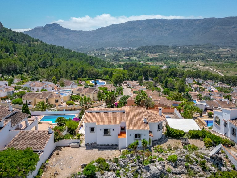 Villa for Sale in Inland Murla, Alicante 40