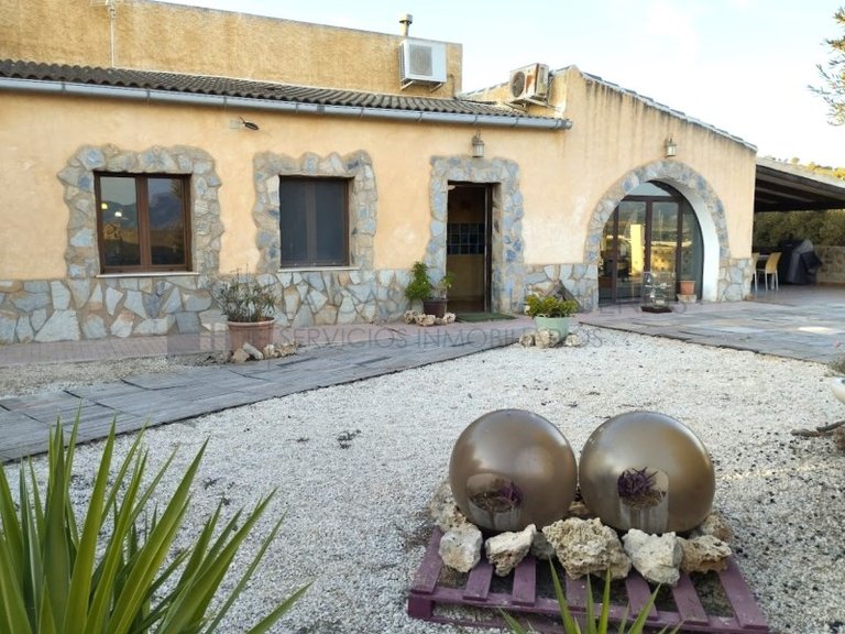 Villa for Sale in Sax, Alicante 38