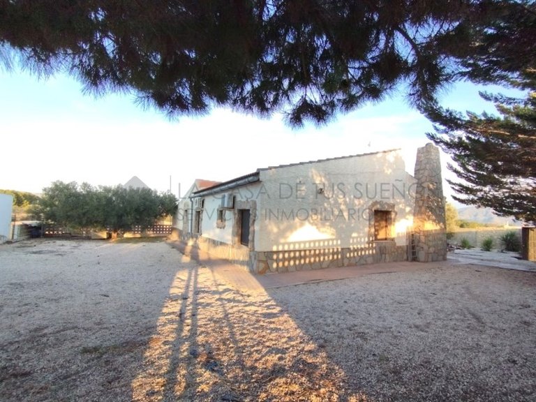 Villa for Sale in Sax, Alicante 46