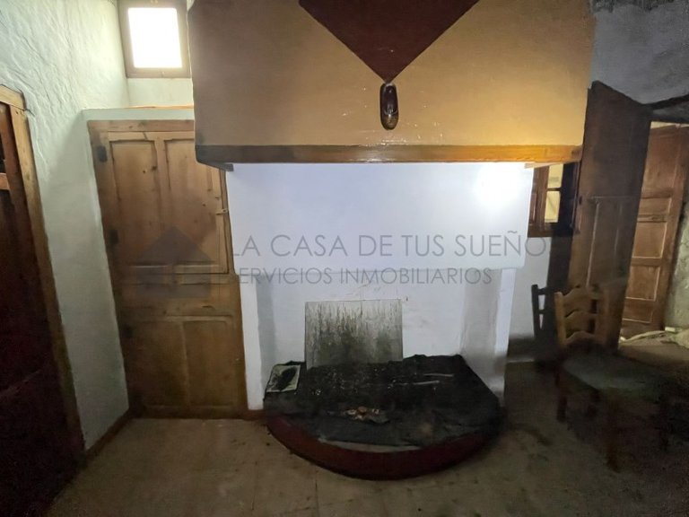 Country House for Sale in Sax, Alicante 5