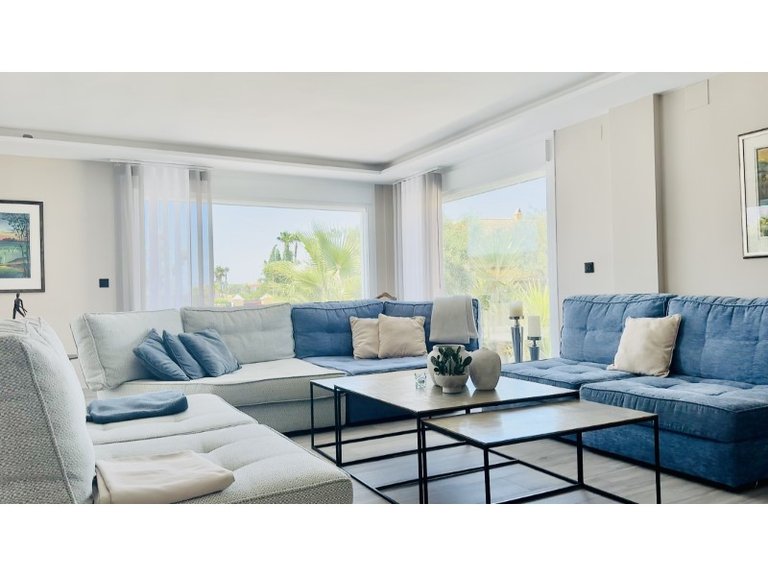 Villa for Sale in Costa Blanca Alfas Del Pi, Alicante 17