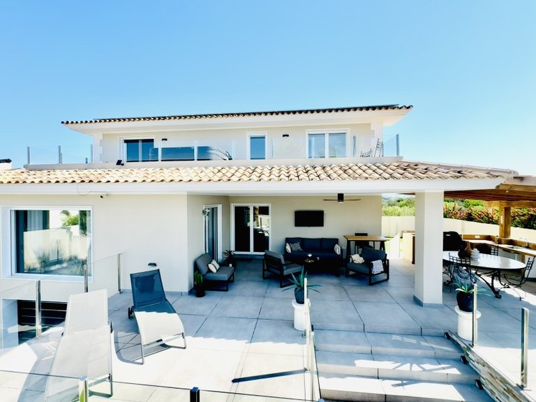 Villa for Sale in Costa Blanca Alfas Del Pi, Alicante 2
