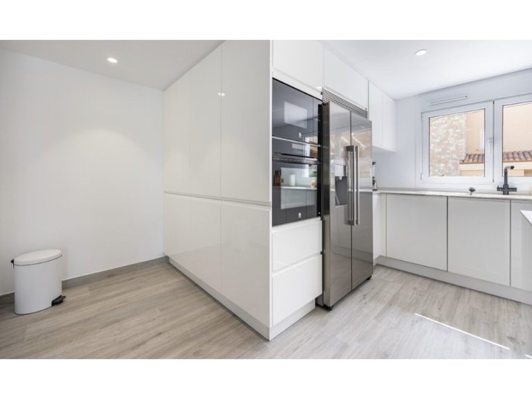 Villa for Sale in Costa Blanca Alfas Del Pi, Alicante 32