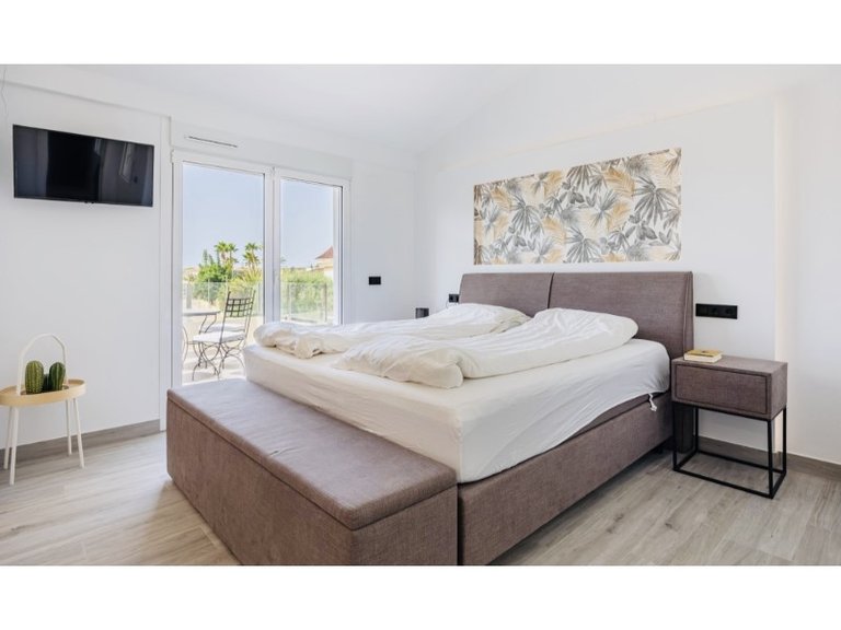 Villa for Sale in Costa Blanca Alfas Del Pi, Alicante 34