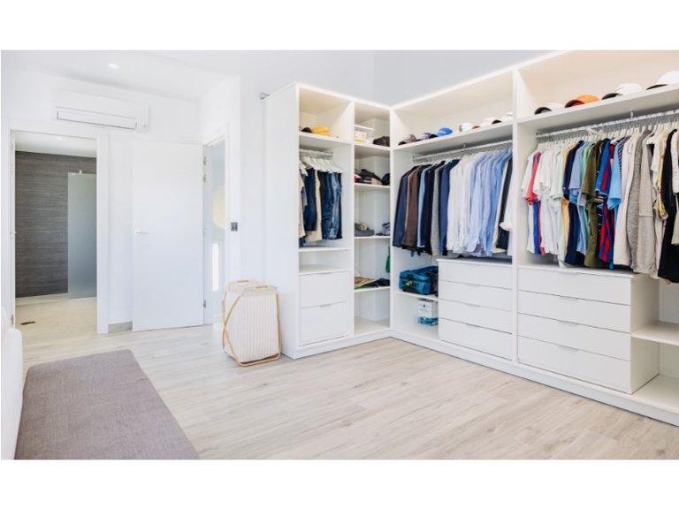 Villa for Sale in Costa Blanca Alfas Del Pi, Alicante 37