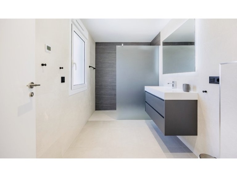 Villa for Sale in Costa Blanca Alfas Del Pi, Alicante 38