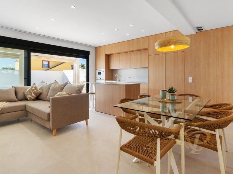 Villa for Sale in Costa Blanca Torrevieja, Alicante 2