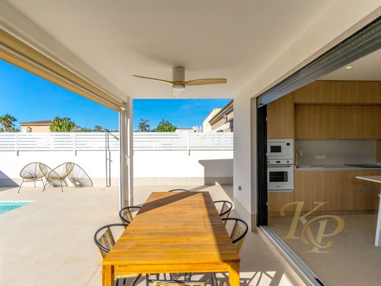 Villa for Sale in Costa Blanca Torrevieja, Alicante 20