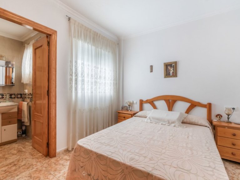 Penthouse for Sale in Torrevieja, Alicante 11