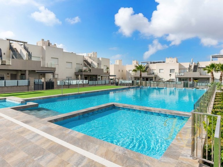 Apartment for Sale in Costa Blanca Torrevieja, Alicante 26