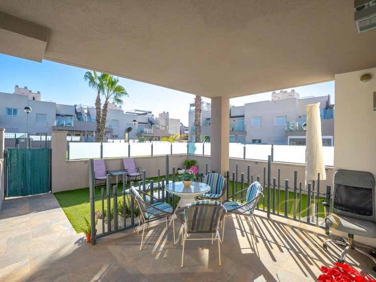 Apartment for Sale in Costa Blanca Torrevieja, Alicante 2
