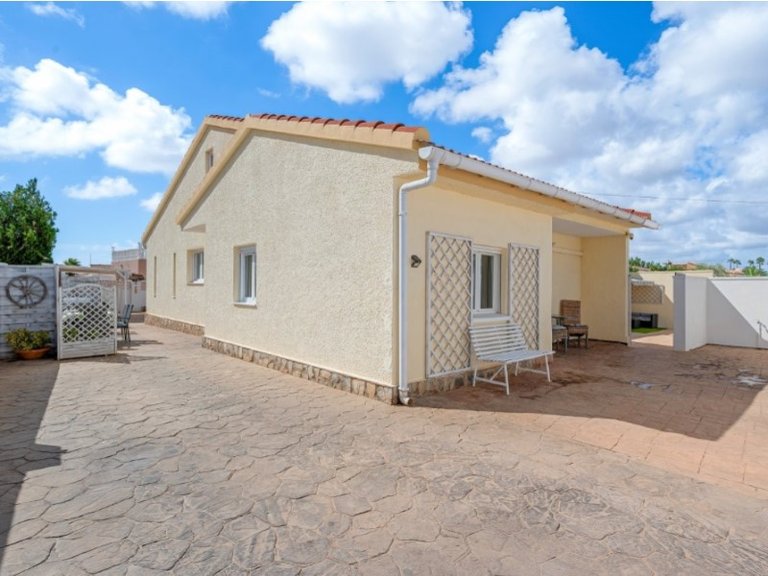 Villa for Sale in Inland Rojales, Alicante 44