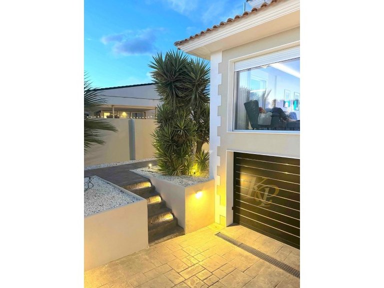 Villa for Sale in Costa Blanca Alfas Del Pi, Alicante 22