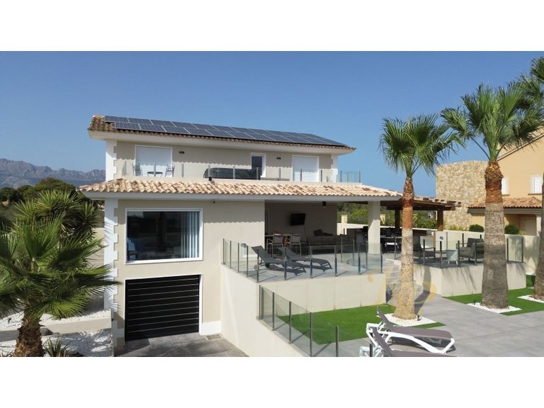 Villa for Sale in Costa Blanca Alfas Del Pi, Alicante 30