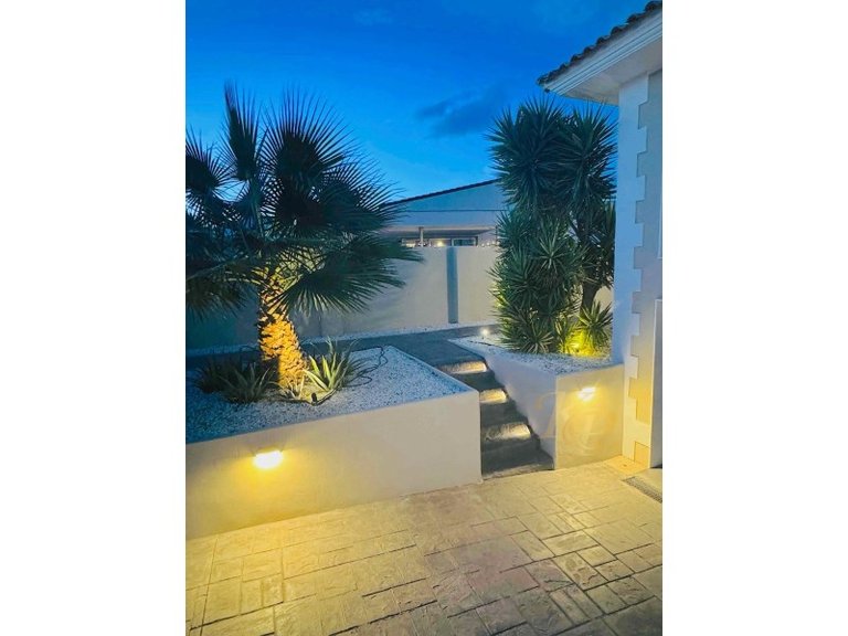 Villa for Sale in Costa Blanca Alfas Del Pi, Alicante 39