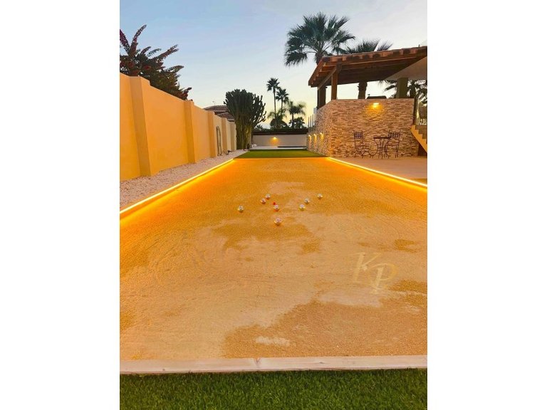 Villa for Sale in Costa Blanca Alfas Del Pi, Alicante 48