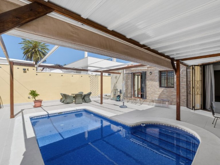Villa for Sale in Torrevieja, Alicante 6