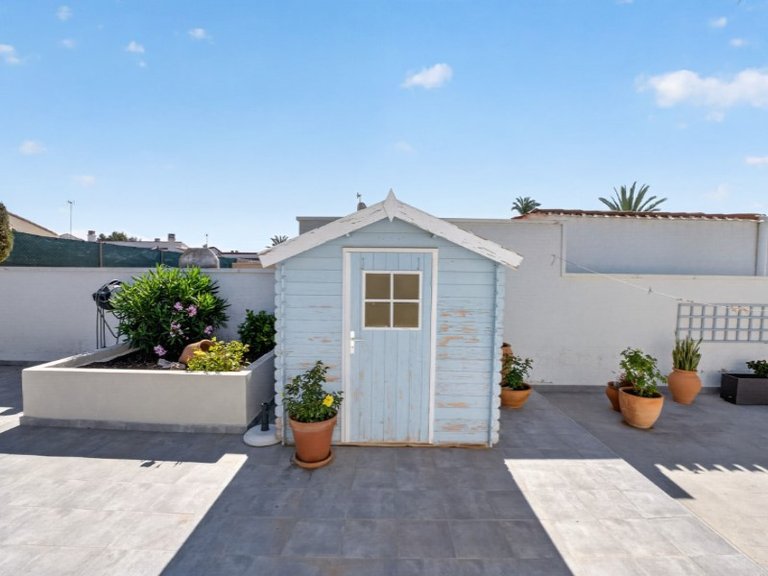 Villa for Sale in Costa Blanca Torrevieja, Alicante 25