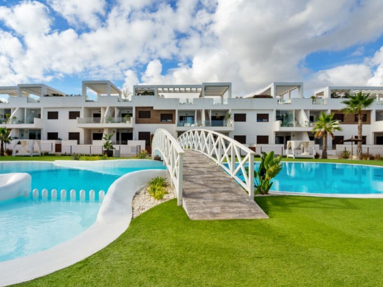 Villa for Sale in Torrevieja, Alicante 41