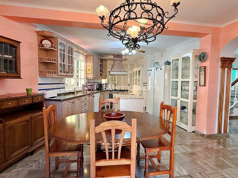 Villa for Sale in Chaparil - Torrecilla - Punta Lara, Nerja, Malaga 11