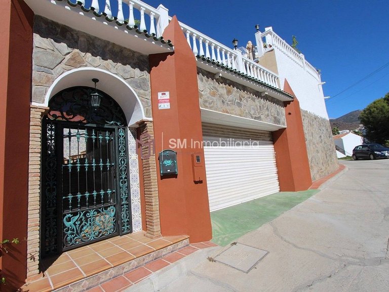 Villa for Sale in Avda Pescia - Ctra de Frigiliana, Nerja, Malaga 25