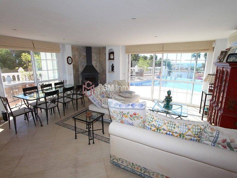 Villa for Sale in Avda Pescia - Ctra de Frigiliana, Nerja, Malaga 4