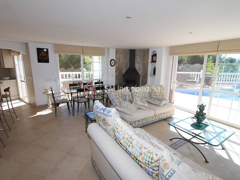 Villa for Sale in Avda Pescia - Ctra de Frigiliana, Nerja, Malaga 5