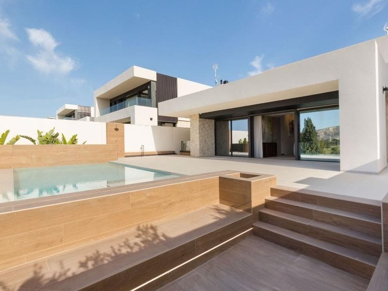 Villa for Sale in Algorfa, Alicante 3
