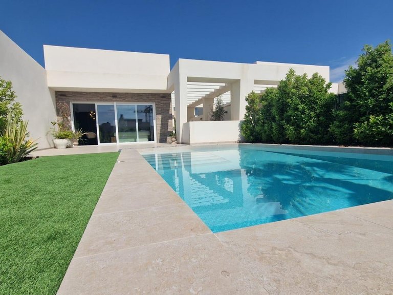 Villa for Sale in Algorfa, Alicante 5