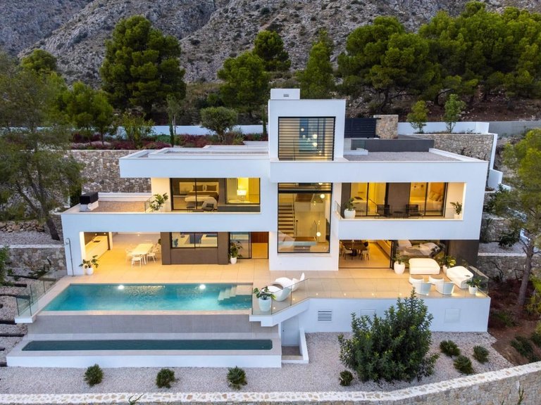 Villa for Sale in Altea, Alicante 3