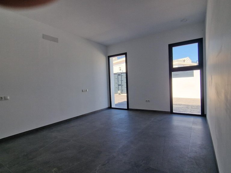 Villa for Sale in La Nucía, Alicante 13