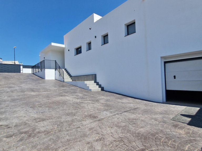 Villa for Sale in La Nucía, Alicante 29