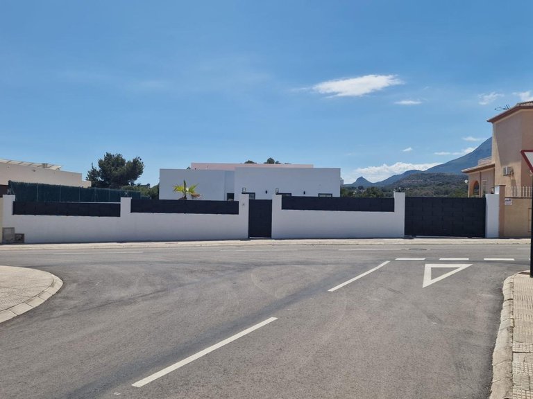 Villa for Sale in La Nucía, Alicante 32