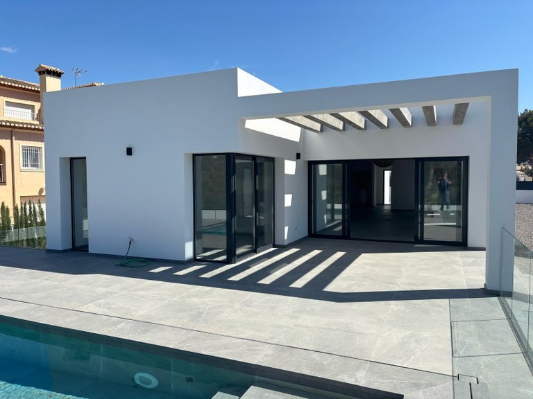 Villa for Sale in La Nucía, Alicante 6