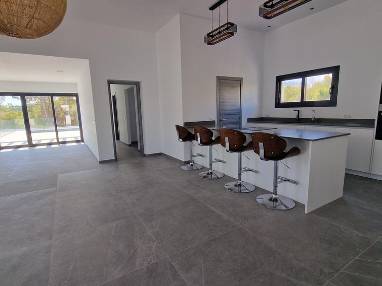 Villa for Sale in La Nucía, Alicante 8