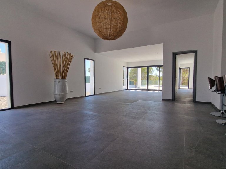 Villa for Sale in La Nucía, Alicante 9