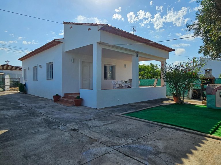 Villa for Sale in Oliva, Valencia 1