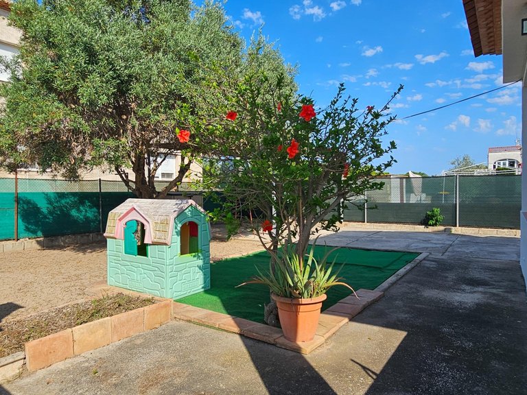 Villa for Sale in Oliva, Valencia 11