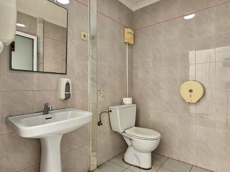 Commercial for Sale in Rotova, Valencia 30
