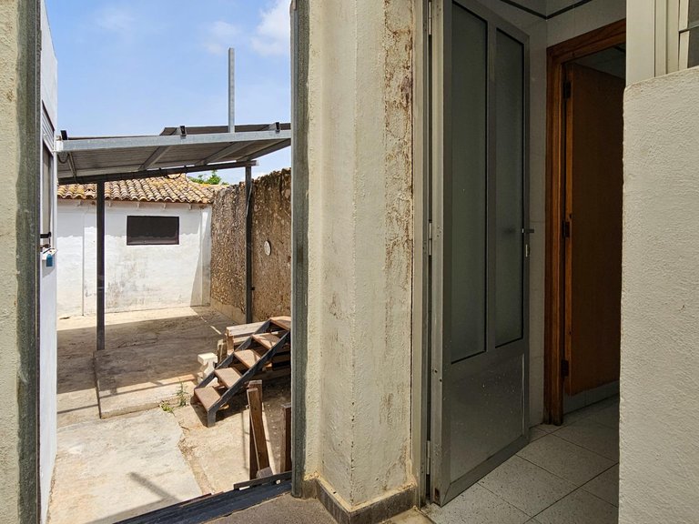 Commercial for Sale in Rotova, Valencia 32